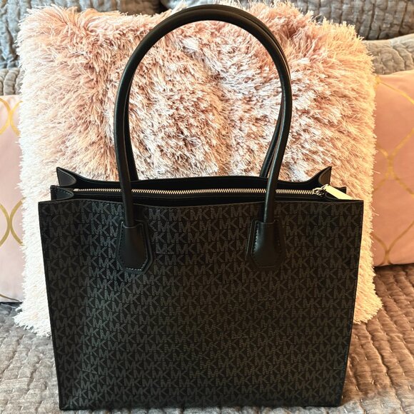 Michael Kors XL Mercer Tote Handbag Signature Coated Canvas Silver Hardware NWT - Picture 7 of 13